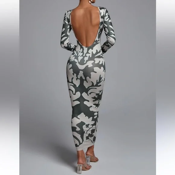 BELLA BARNETT Printed Backless Long Sleeve Dress - Picture 1 of 3